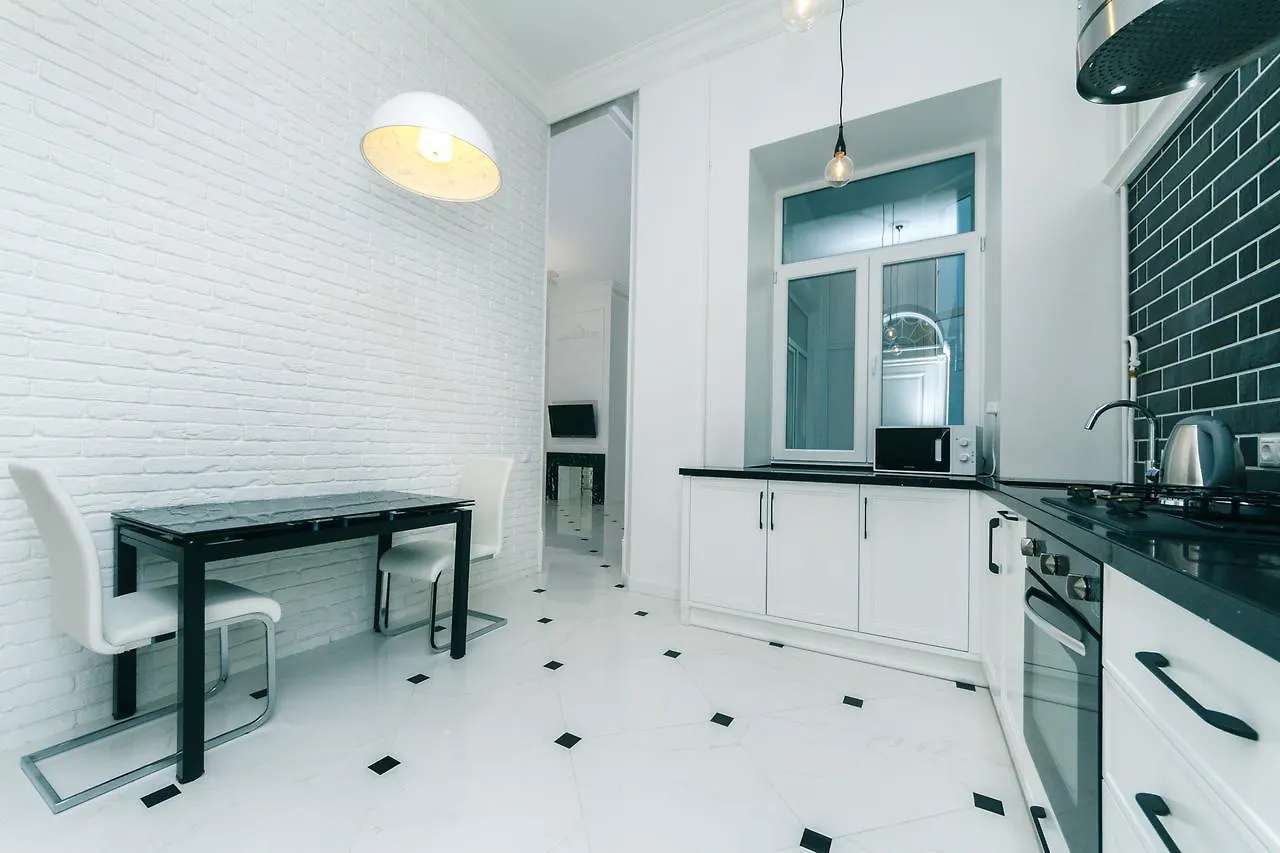 Vip Apartment Near Kreschatyk, 31А Pushkinska Street Kijev